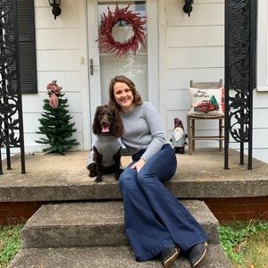 Meet your Posher, Caitlin